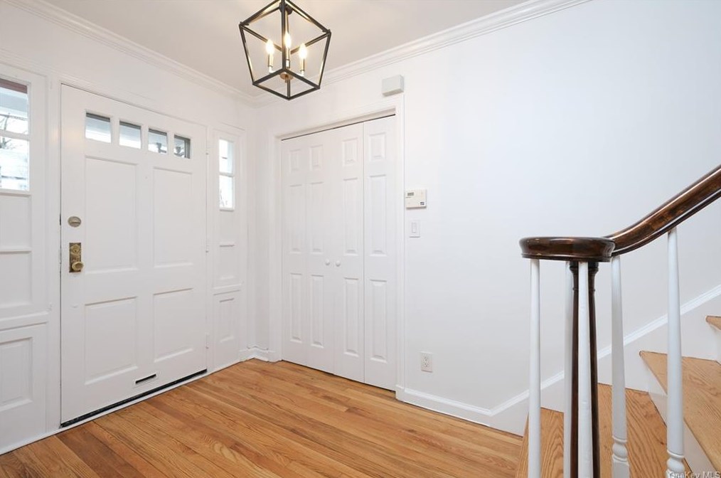 109 Wykagyl Ter, New Rochelle, NY 10804