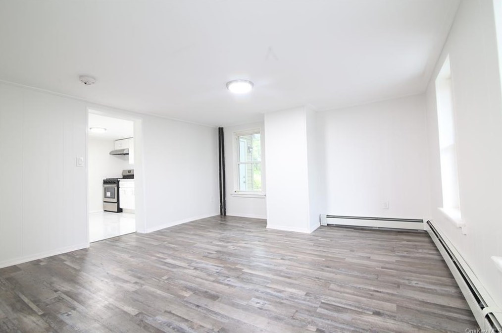 3 2nd St, Port Jervis, NY 12771-3006