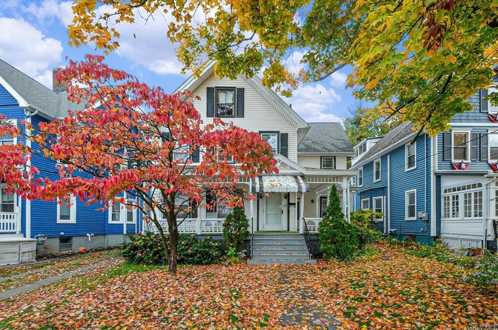 233 Ringgold St, Peekskill, NY 10566-3308