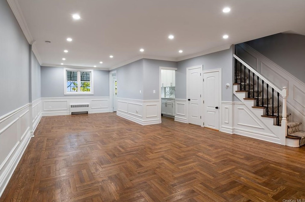 3346 Corsa Ave, Bronx, NY 10469