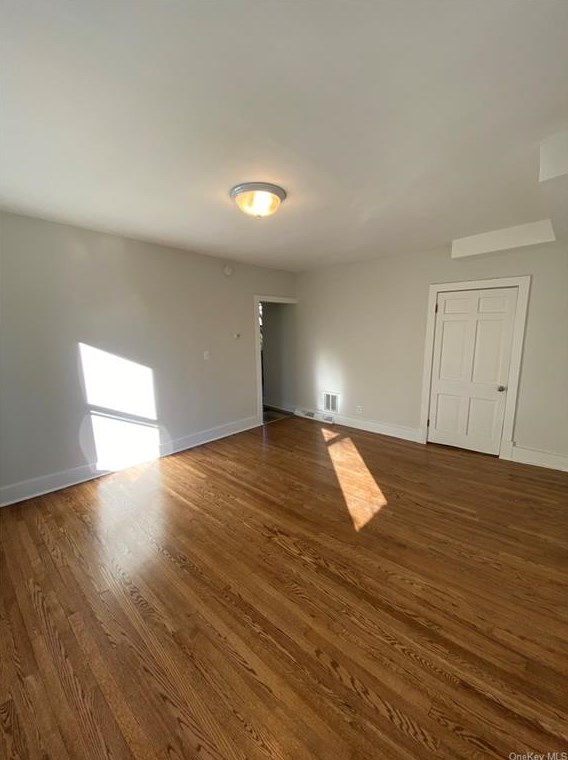 211 Grand St, Croton On Hudson, NY 10520-2327