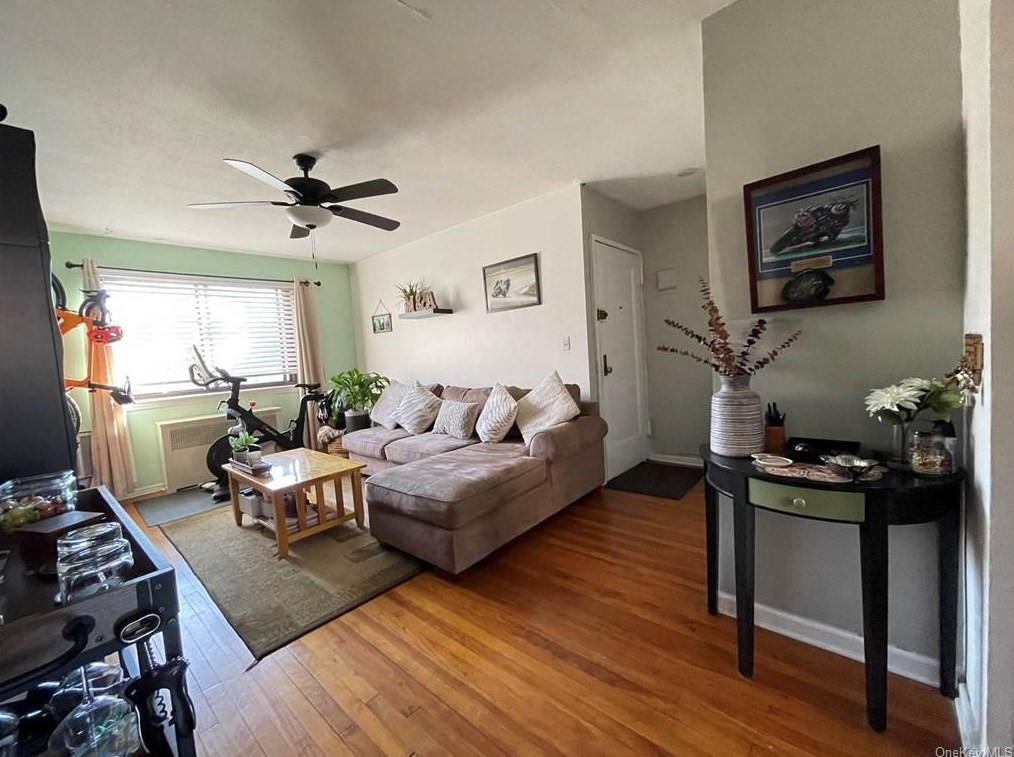 1 Lawrence Dr #b, White Plains, NY 10603