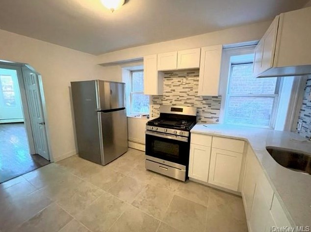 766 S Oak Dr #1, Bronx, NY 10467