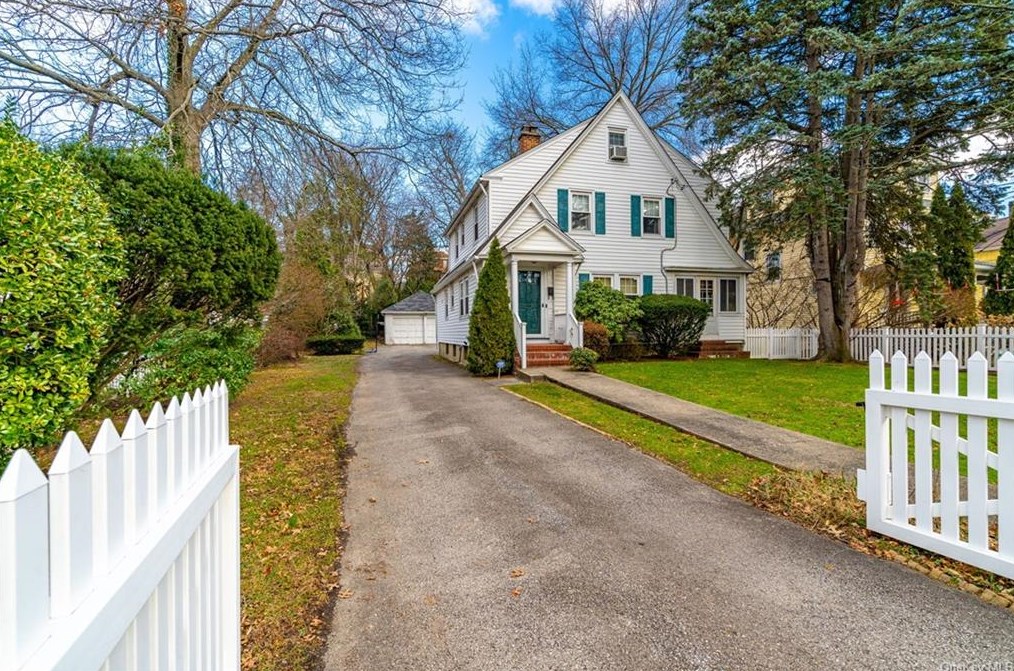 57 Longview Ave, White Plains, NY 10605