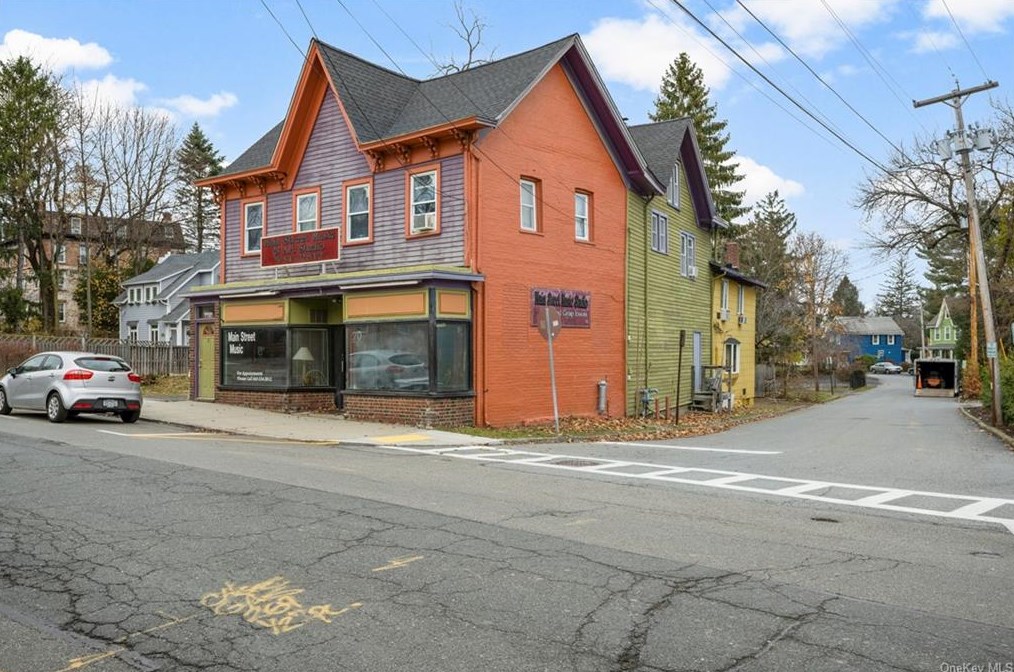 270 Hudson St, Cornwall Hud, NY 12520