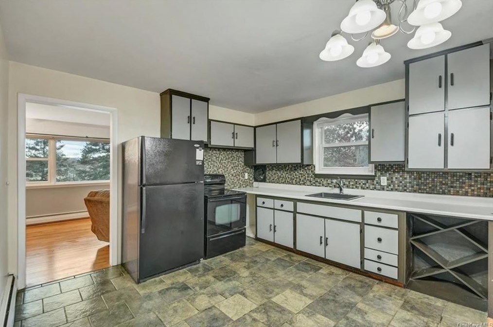 27 Fox Rd, East Fishkill, NY 12533
