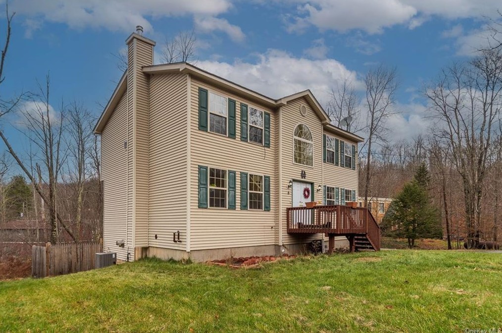 6 Berne Ct, Woodridge, NY 12789