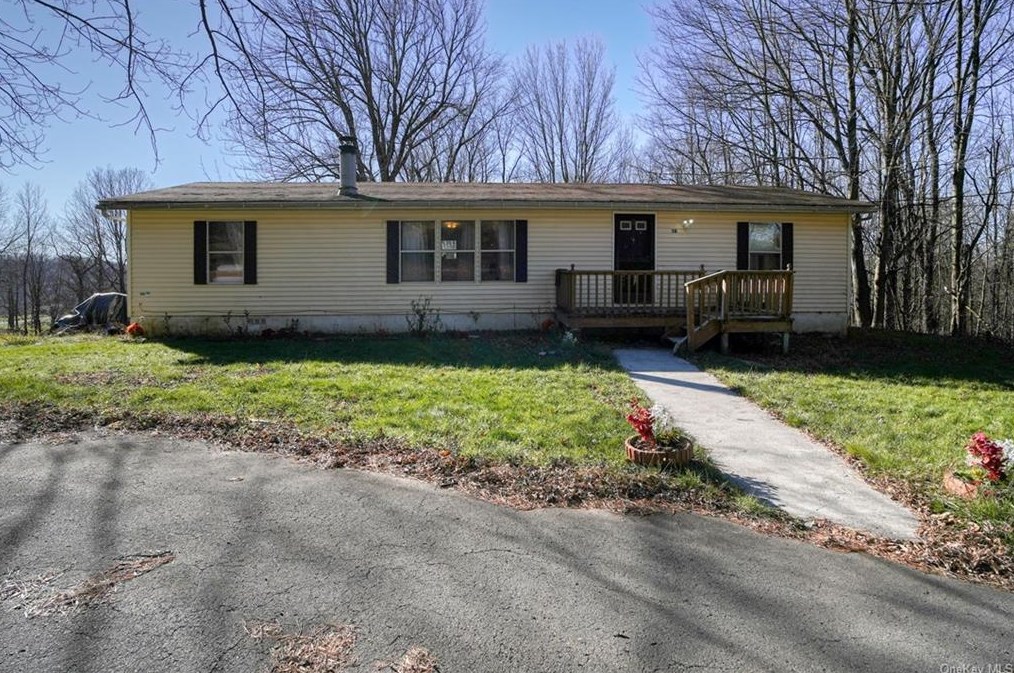 56 Hemmer Rd, Jeffersonville NY  12748-5406 exterior