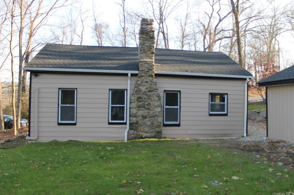 80 Gates Dr, Patterson, NY 12563