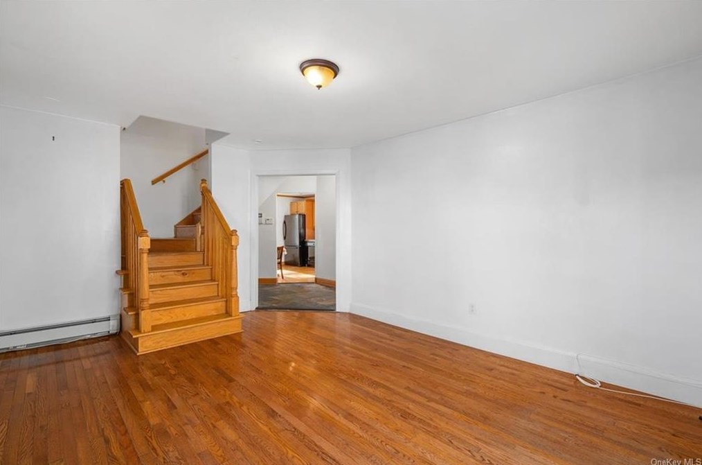 568 Palmer Rd, Yonkers NY  10701-5165 exterior