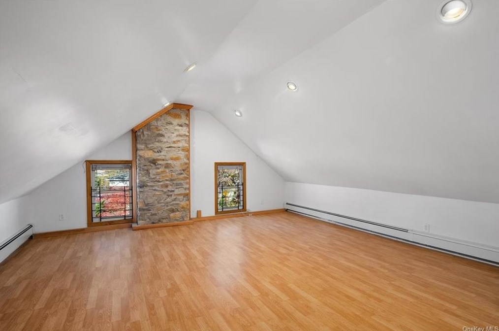 568 Palmer Rd, Yonkers NY  10701-5165 exterior