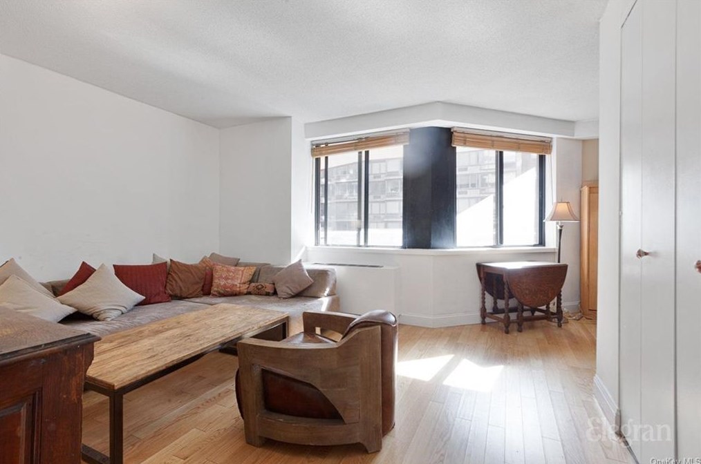 233 East 86th St #4a, New York, NY 10028