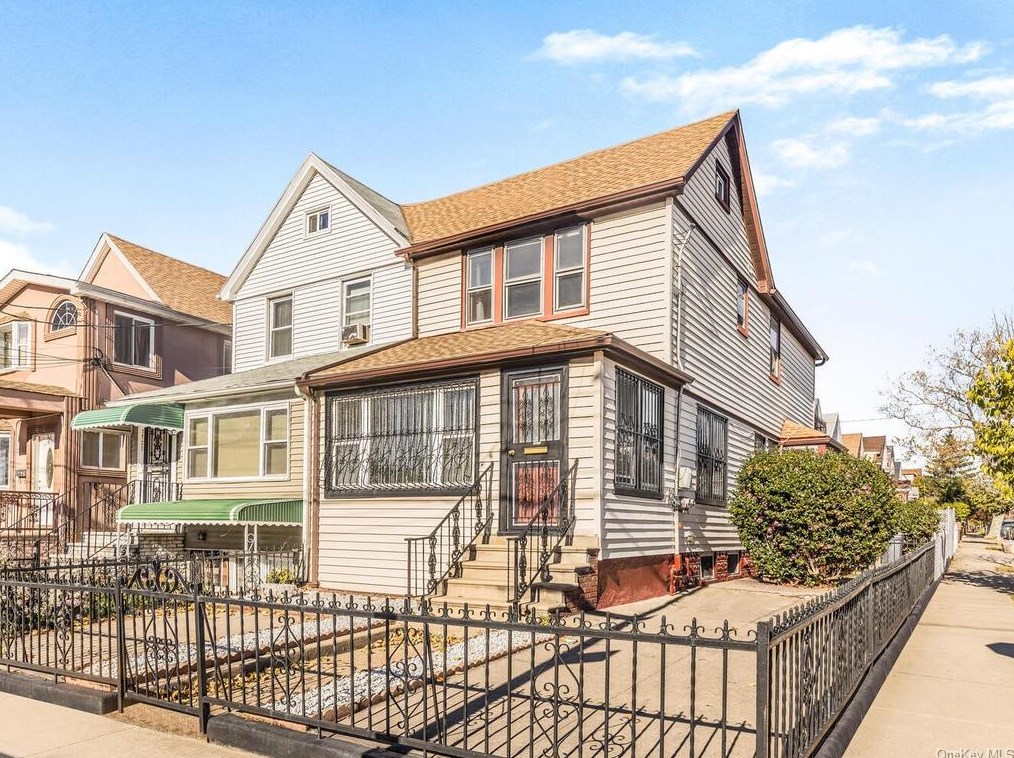 3923 Foster Ave, Brooklyn, NY 11203-5648