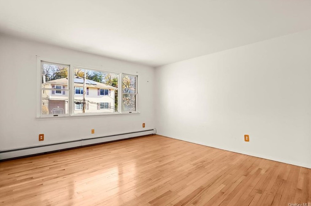 45 Boyd Pl, Yonkers, NY 10708-2107