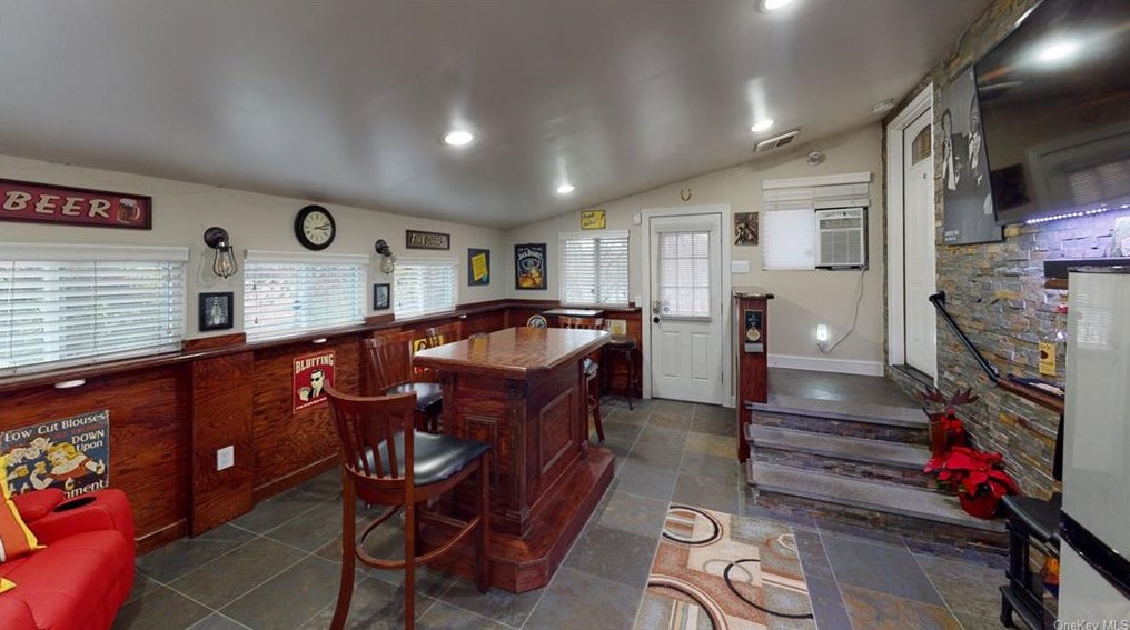 83 Hall Ave, New City, NY 10956-3222