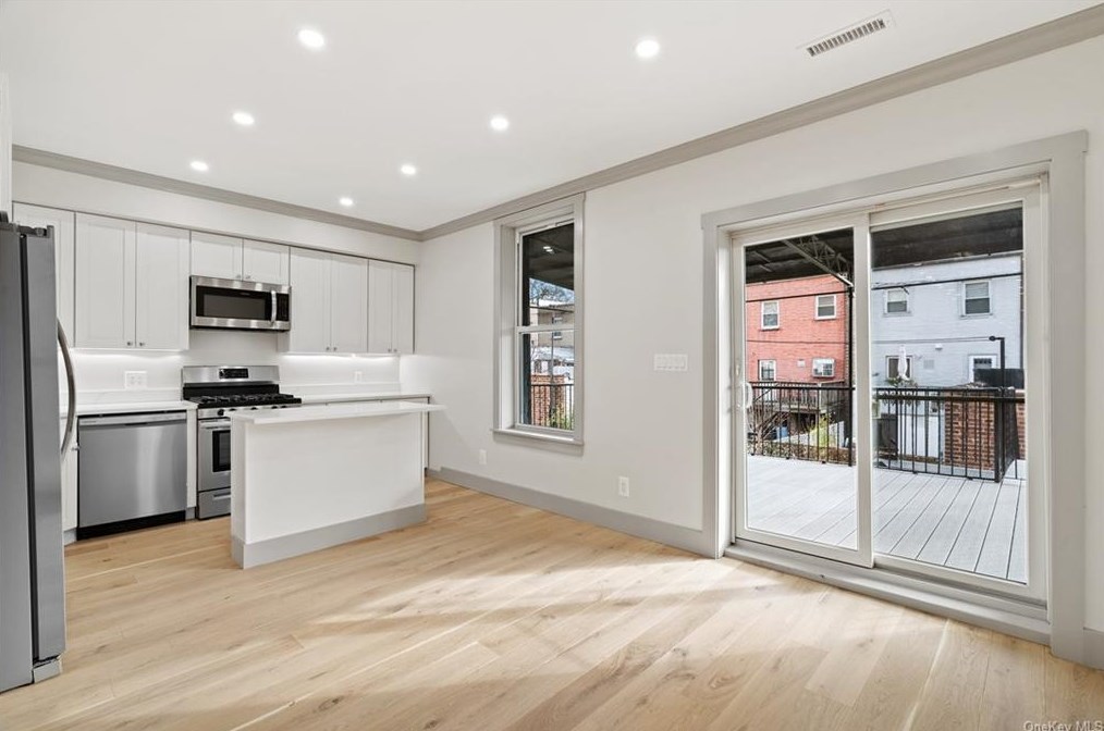 3416 Irwin Ave, Bronx, NY 10463