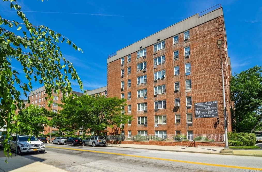 3 Sadore Ln #1s, Yonkers, NY 10710