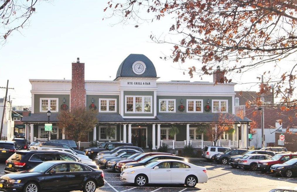 5 Laurel St, Rye NY  10580-2803 exterior
