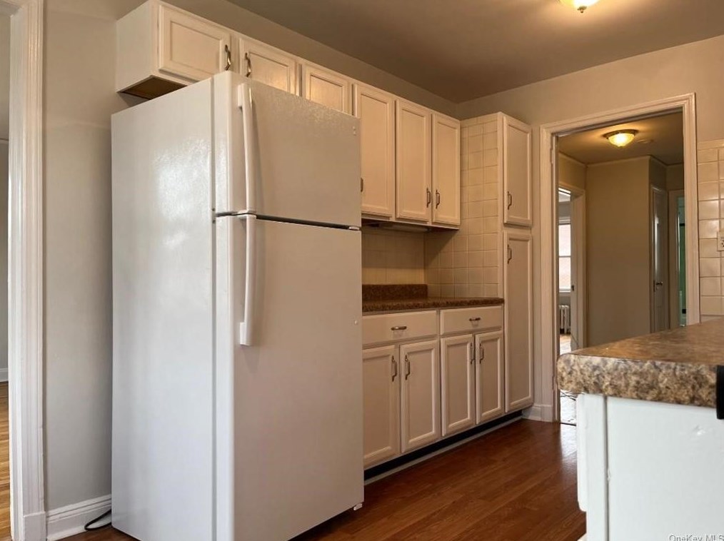 5 Laurel St, Rye NY  10580-2803 exterior