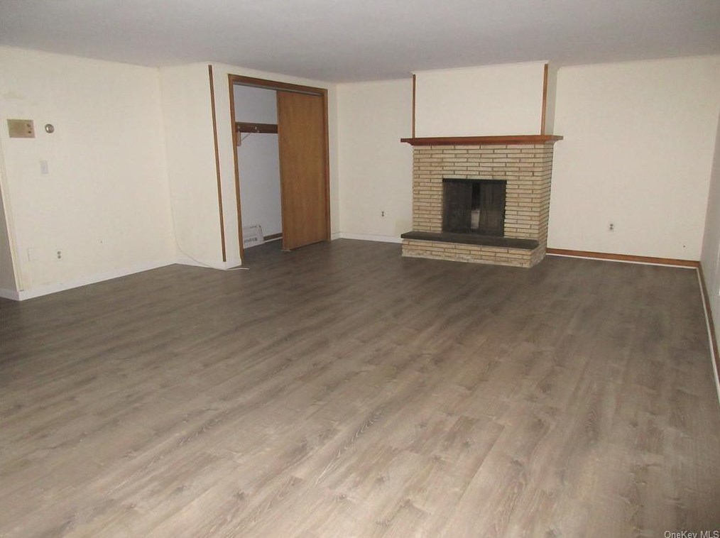 27 Adams Ct, Kent Lakes NY  10512-3000 exterior