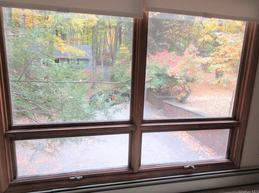 27 Adams Ct, Kent Lakes NY  10512-3000 exterior