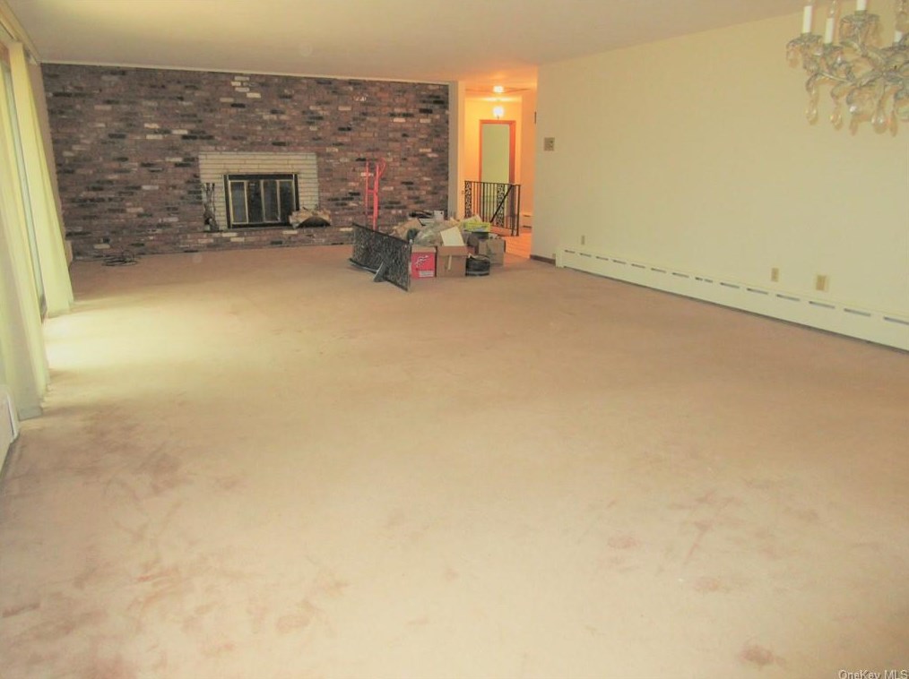 27 Adams Ct, Kent Lakes NY  10512-3000 exterior