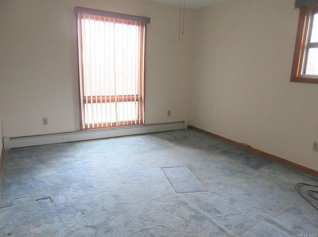 27 Adams Ct, Kent Lakes NY  10512-3000 exterior