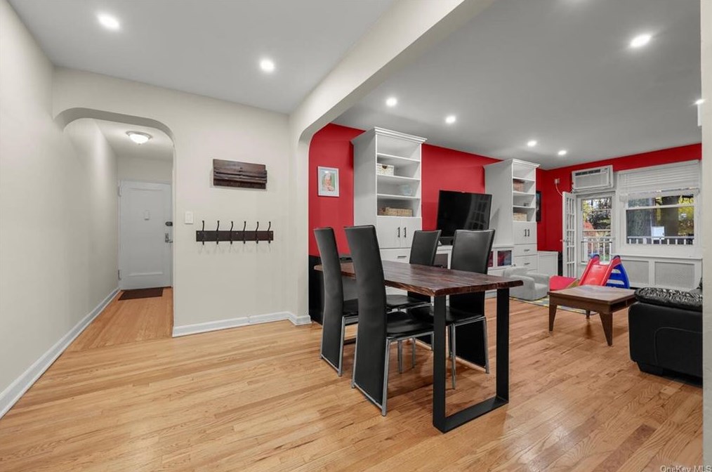 920 Pelhamdale Ave #a2a, New Rochelle, NY 10803