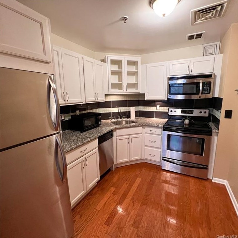 75 Mckinley Ave # B2-4, White Plains, NY 10606