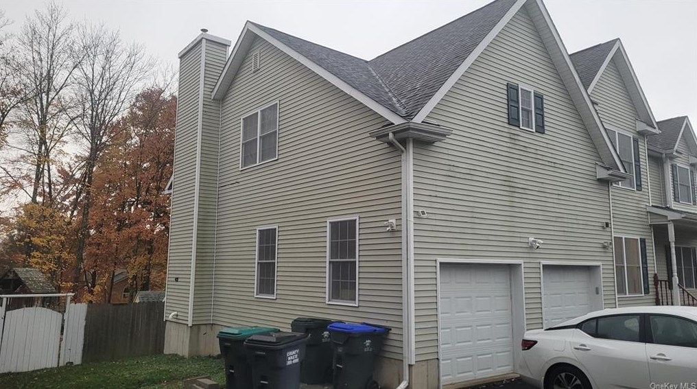 26 Arbor Way, Middletown, NY 10940