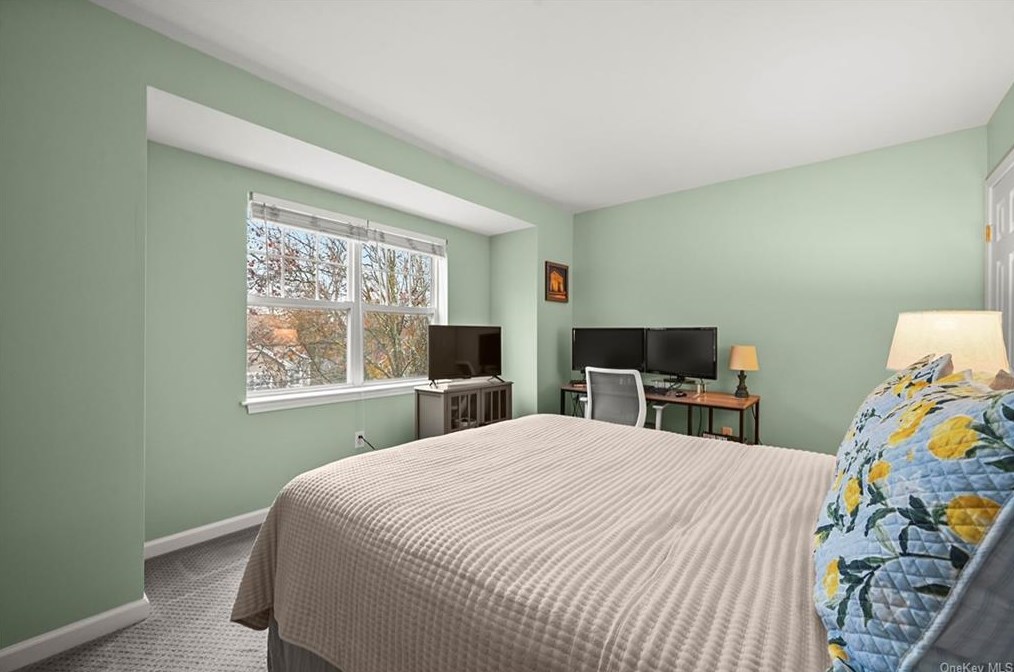 87 Park Rd Ext, Goldens Bridge NY  10526-1126 exterior