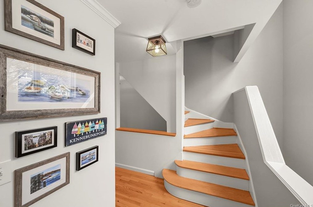 87 Park Rd Ext, Goldens Bridge NY  10526-1126 exterior