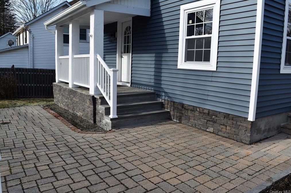 10 1st St, Cornwall Hud, NY 12520