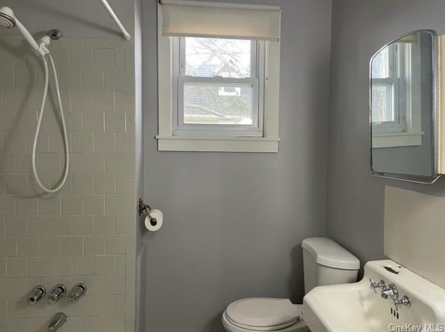 11 Neversink Ave, Port Jervis NY  12771-1734 exterior