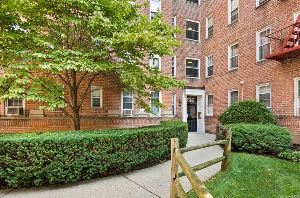 796 Bronx River Rd #b43, Yonkers, NY 10708