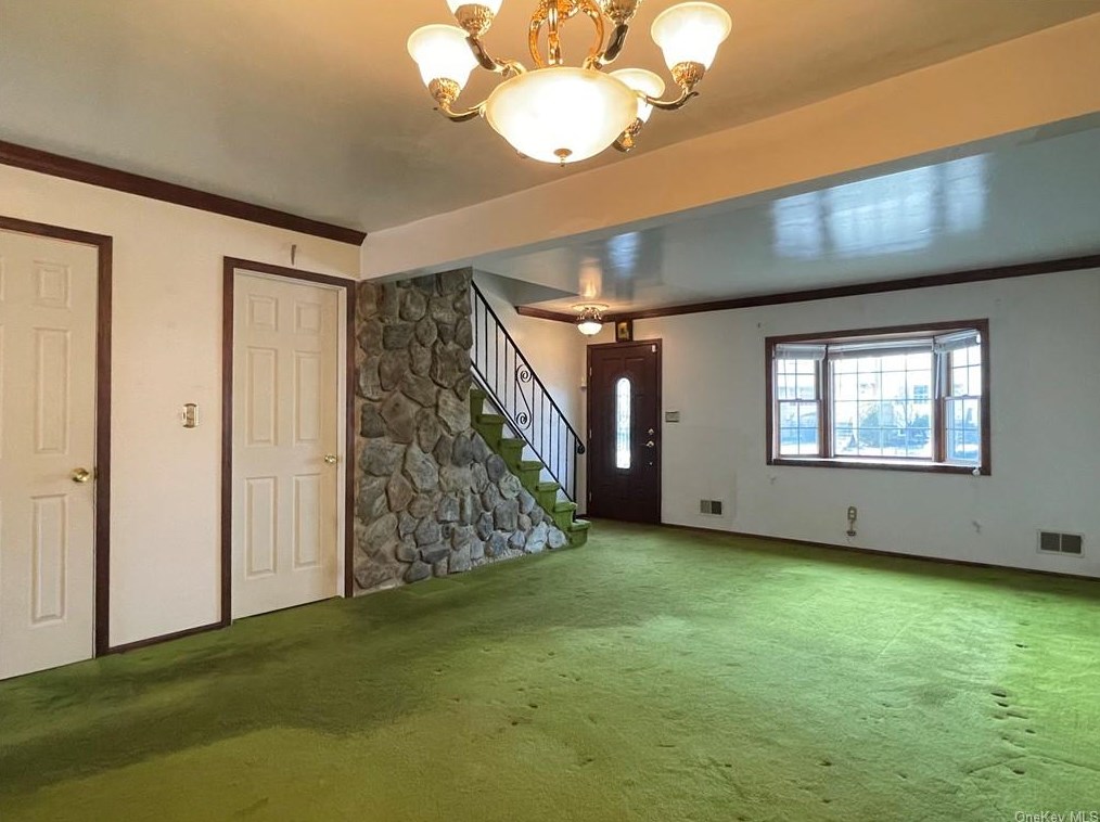 62 Alan Rd, Chestnut Ridge, NY 10977-6048