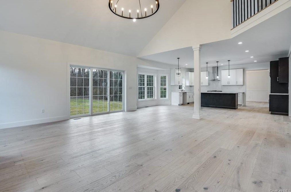 3 Trotter Ln, Poughkeepsie NY  12603-4243 exterior