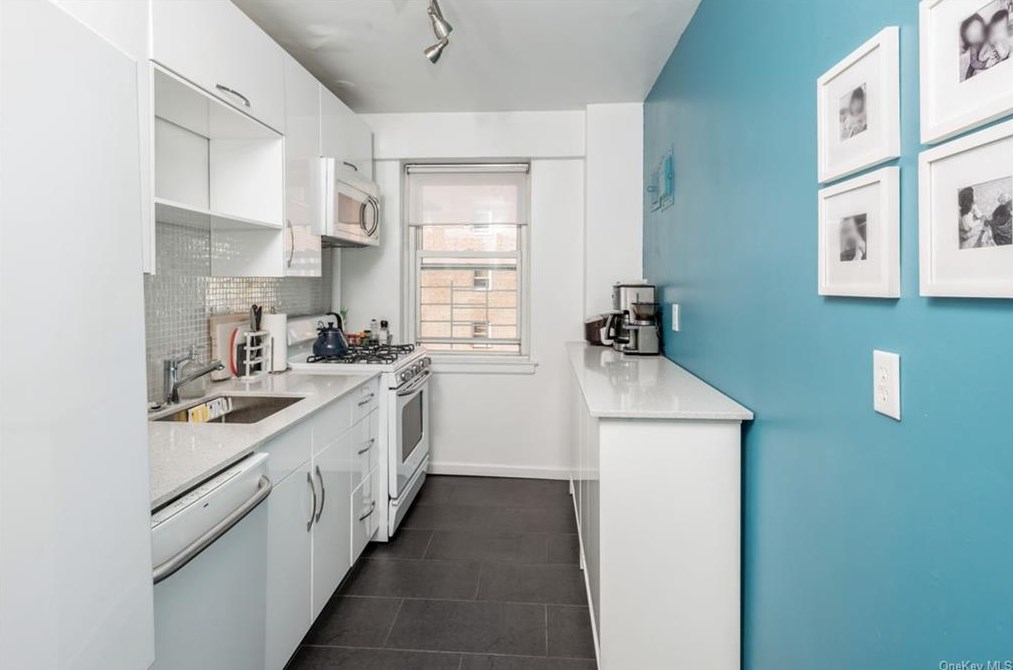 235 Garth Rd #b5c, Scarsdale, NY 10583