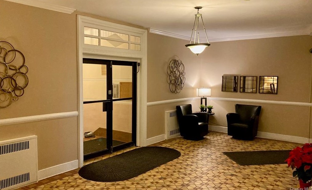 2 Greenridge Ave Apt 3s, White Plains, NY