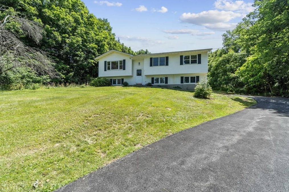 207 State Route 94 S, Warwick, NY 10990