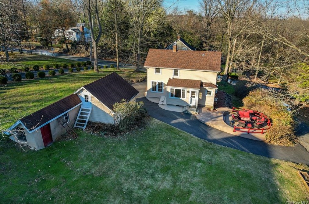 3 Sickletown Rd, Chestnut Ridge, NY 10965-2854