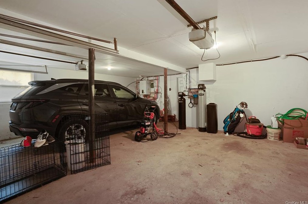 9 Lorene Dr, La Grange NY  12540-5712 exterior