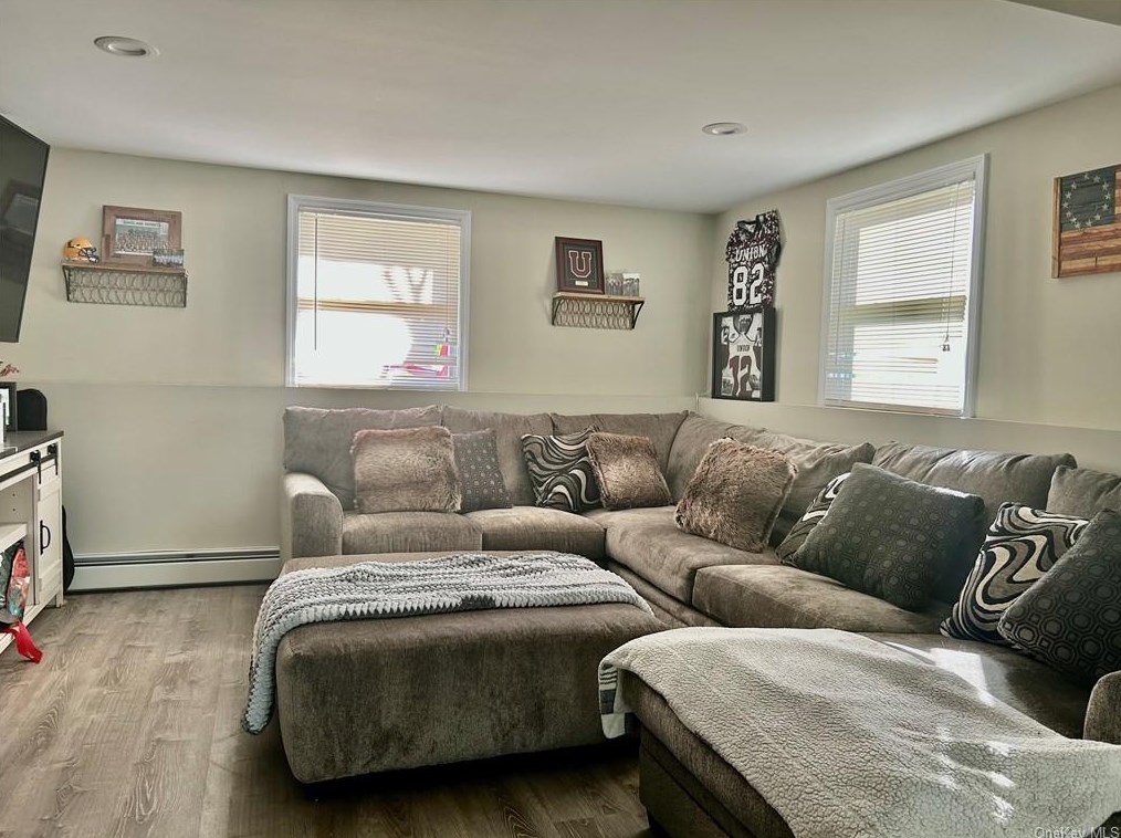 9 Lorene Dr, La Grange NY  12540-5712 exterior