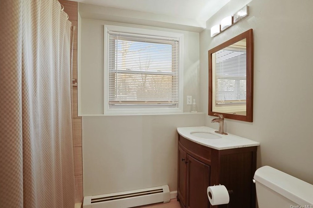 9 Lorene Dr, La Grange NY  12540-5712 exterior