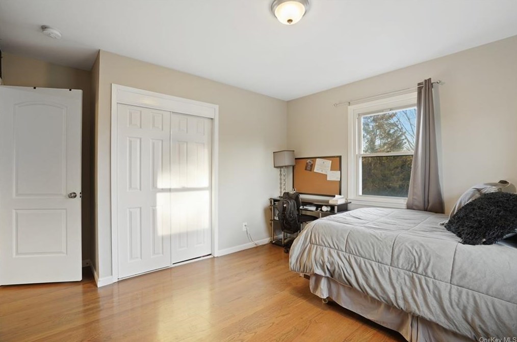 9 Lorene Dr, La Grange NY  12540-5712 exterior