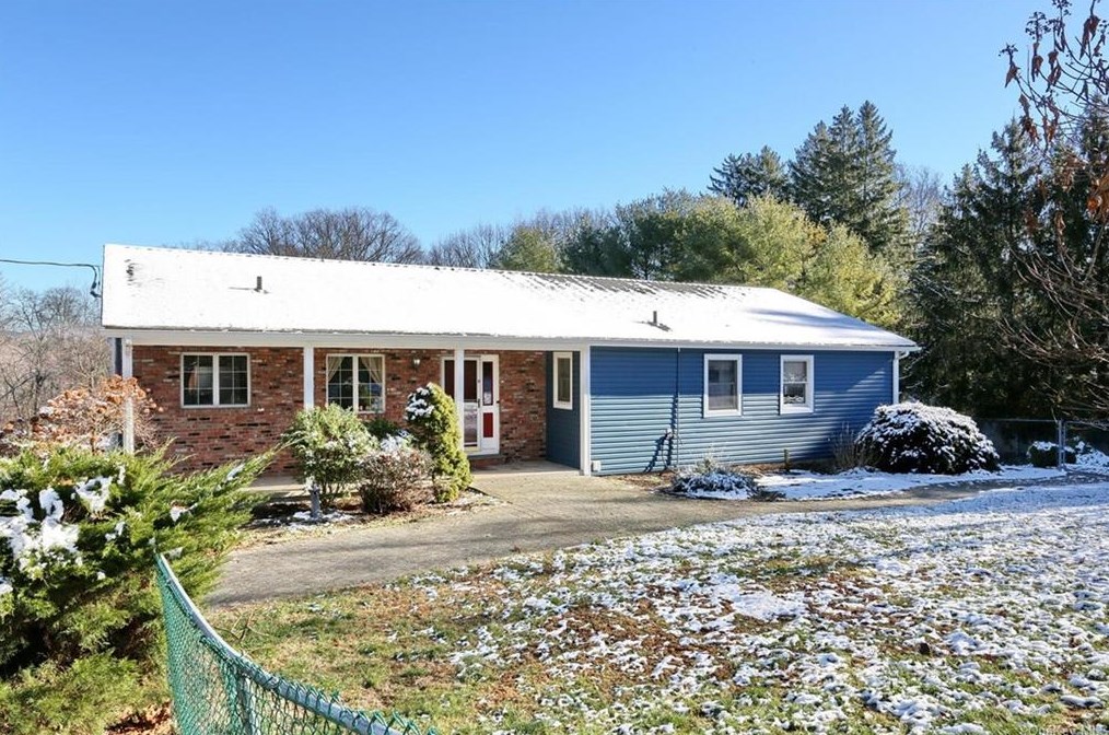 169 Parrott Rd, West Nyack, NY 10994