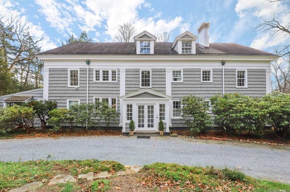 24 Harris Rd #2nd Floor, Katonah, NY 10536