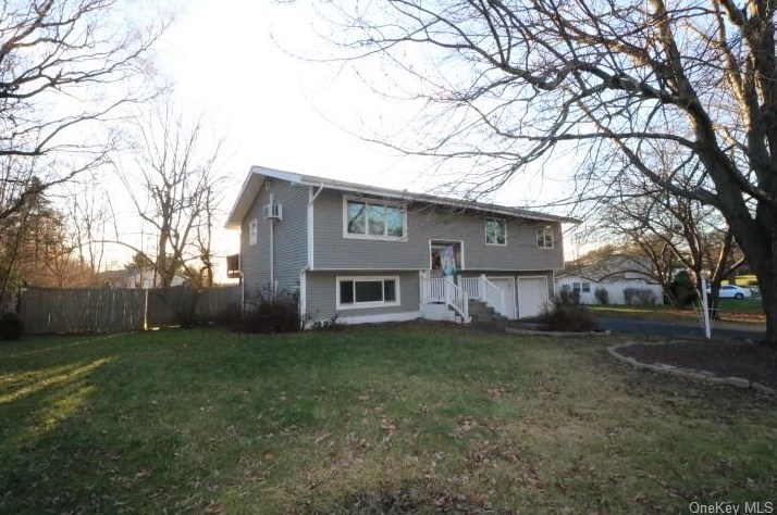 38 Amy Ln, Middletown, NY 10941