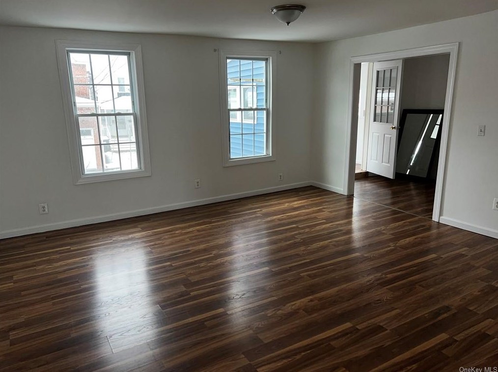 82 E Main St, Walden, NY 12586