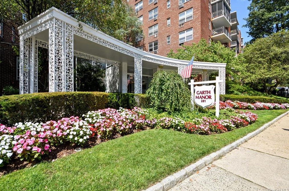 281 Garth Rd Apt C6c, Scarsdale, NY